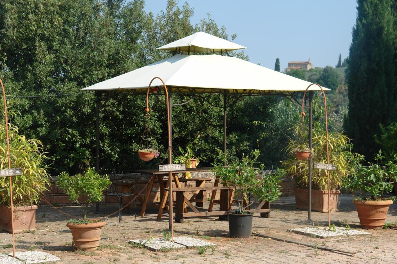 Giaggiolo Apartment Poggibonsi Luaran gambar